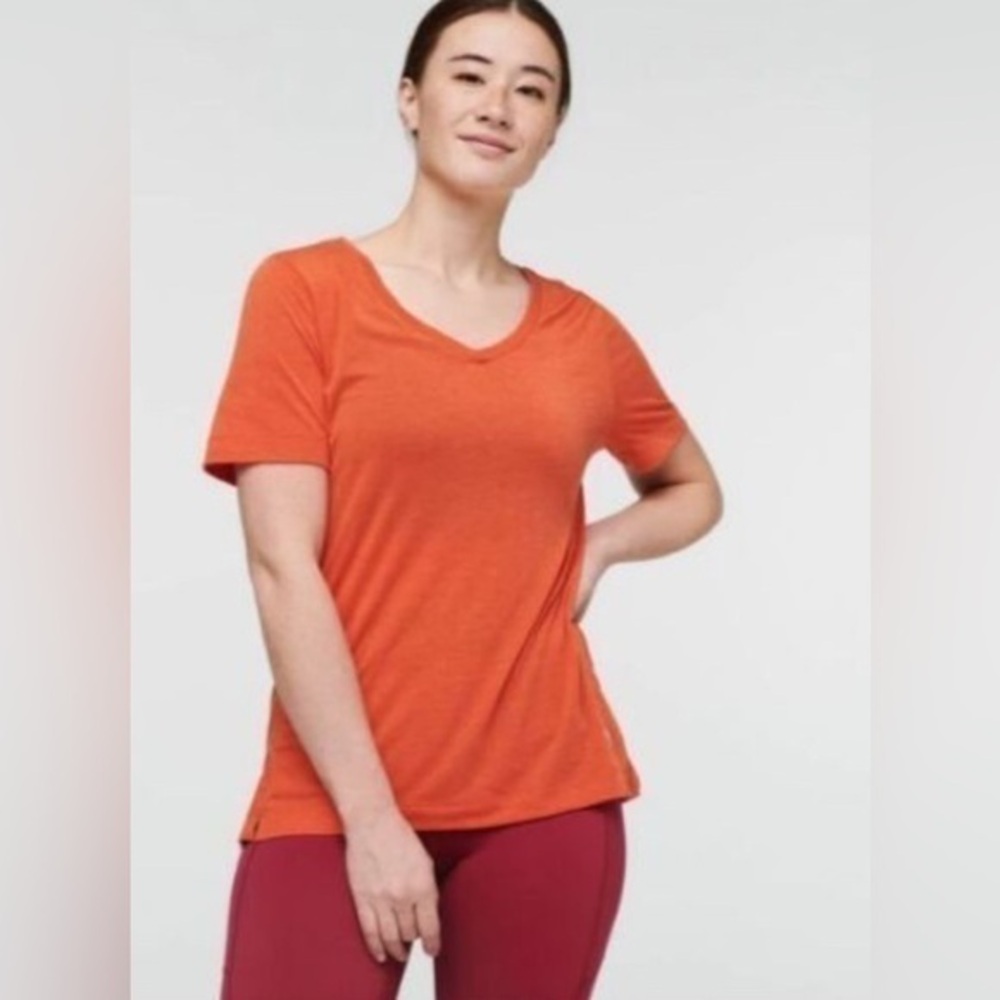 Cotopaxi woman’s orange short sleeve tee XS VGUC